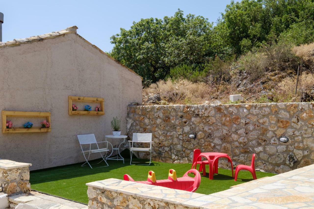 Вилла Koukoutsa House With Swimming Pool Corfu Sokraki Sokrakion Экстерьер фото